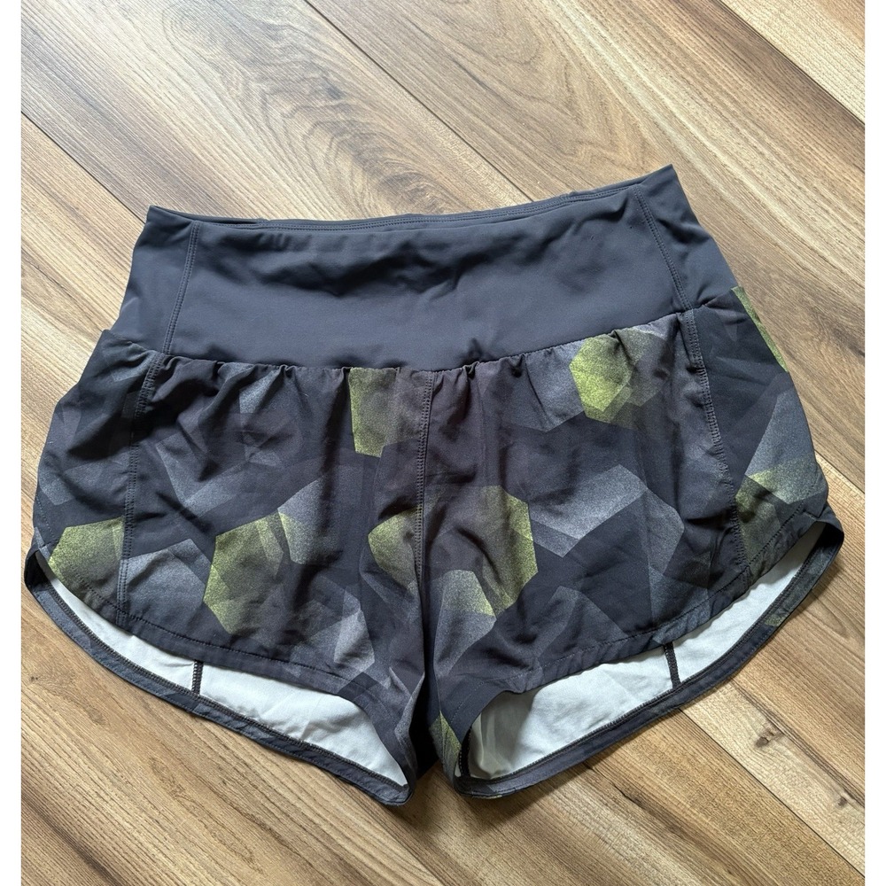 Vented‎ Sz Medium Gray Geometric Design Sz Medium Shorts